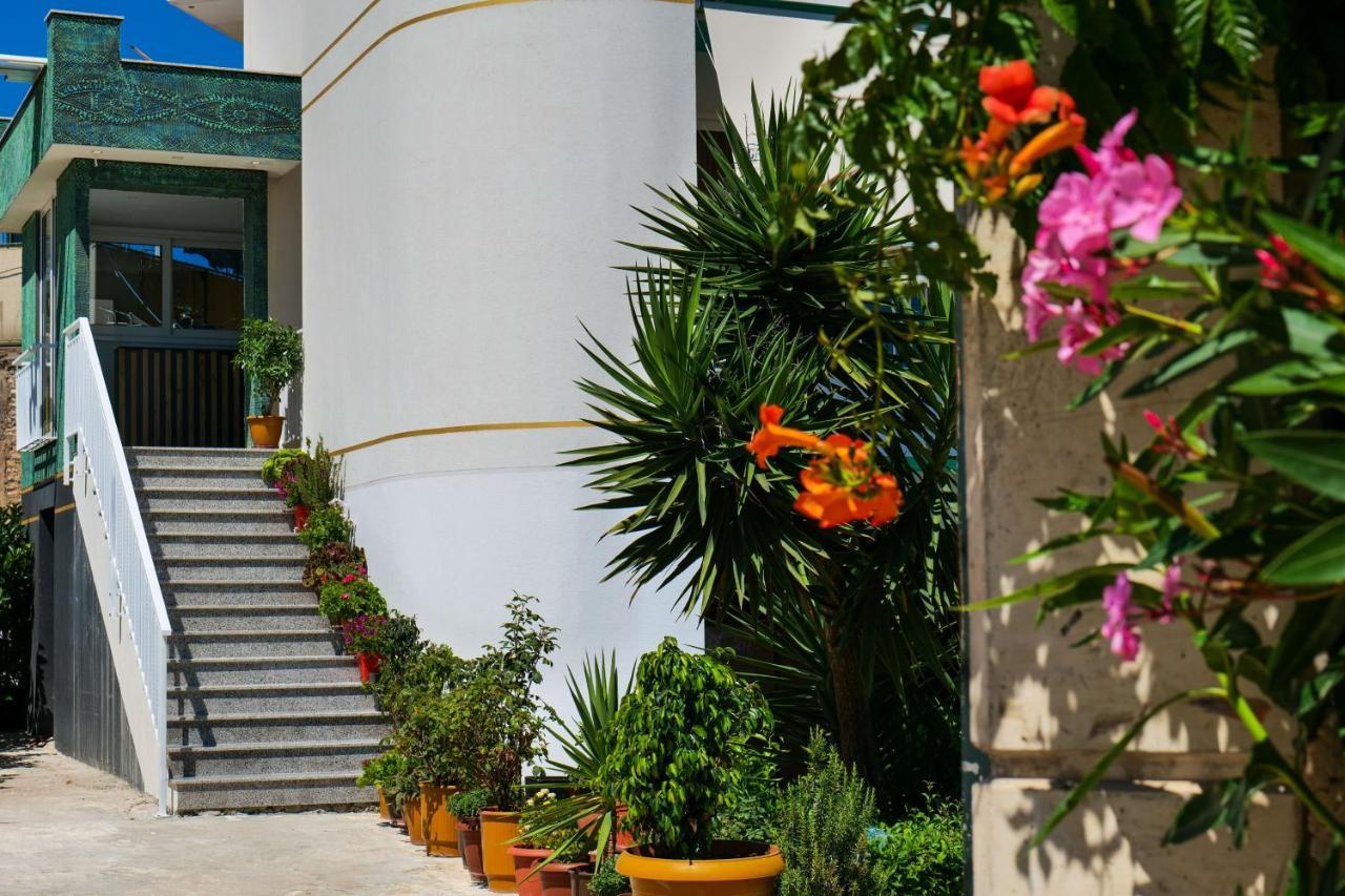 Vila Marjana Sarandë 외부 사진